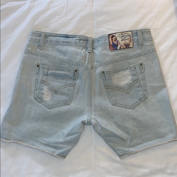 Ripped denim jean shorts - Picture 2 of 3